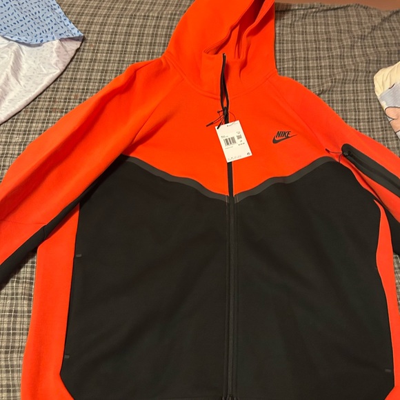 Nike Orange Hoodie with Black Zipper - Picture 8 of 8